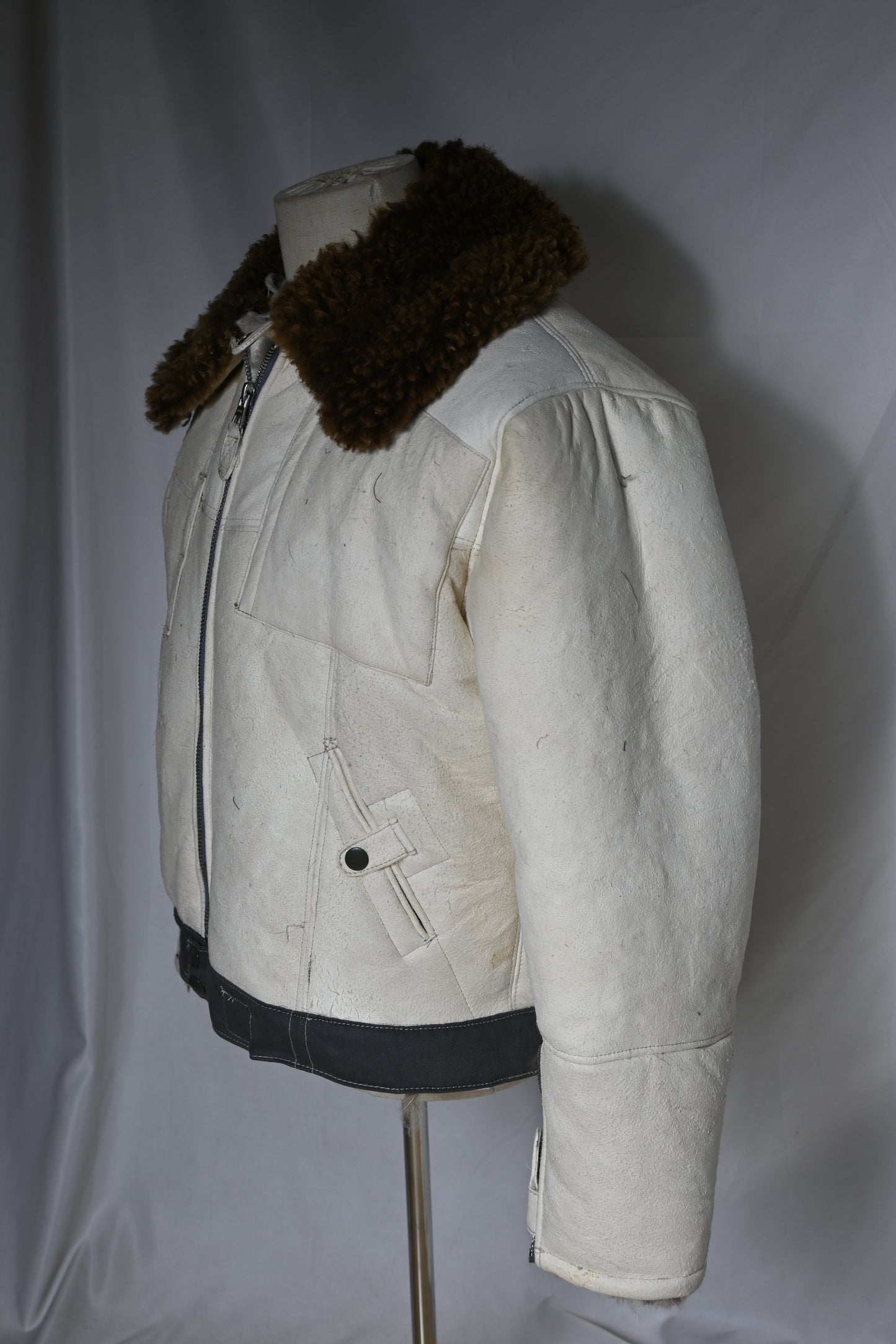 LW  Fur Jacket (white)